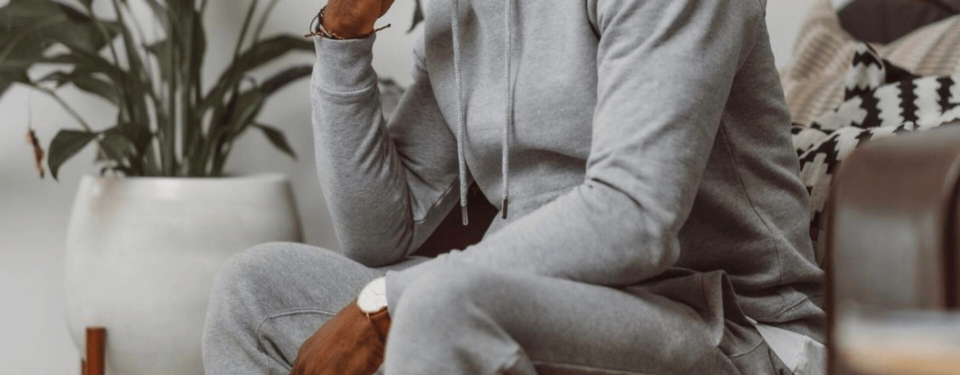 How To Wear a Sweat Suit  Style Guide & Outfits for Men & Women