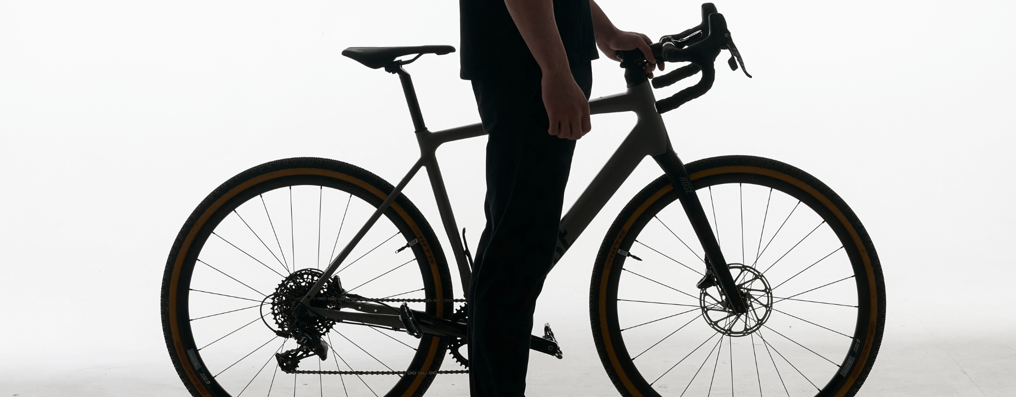 Vom Fahrrad ins Office: Was bei einer Cycling Chino wichtig ist