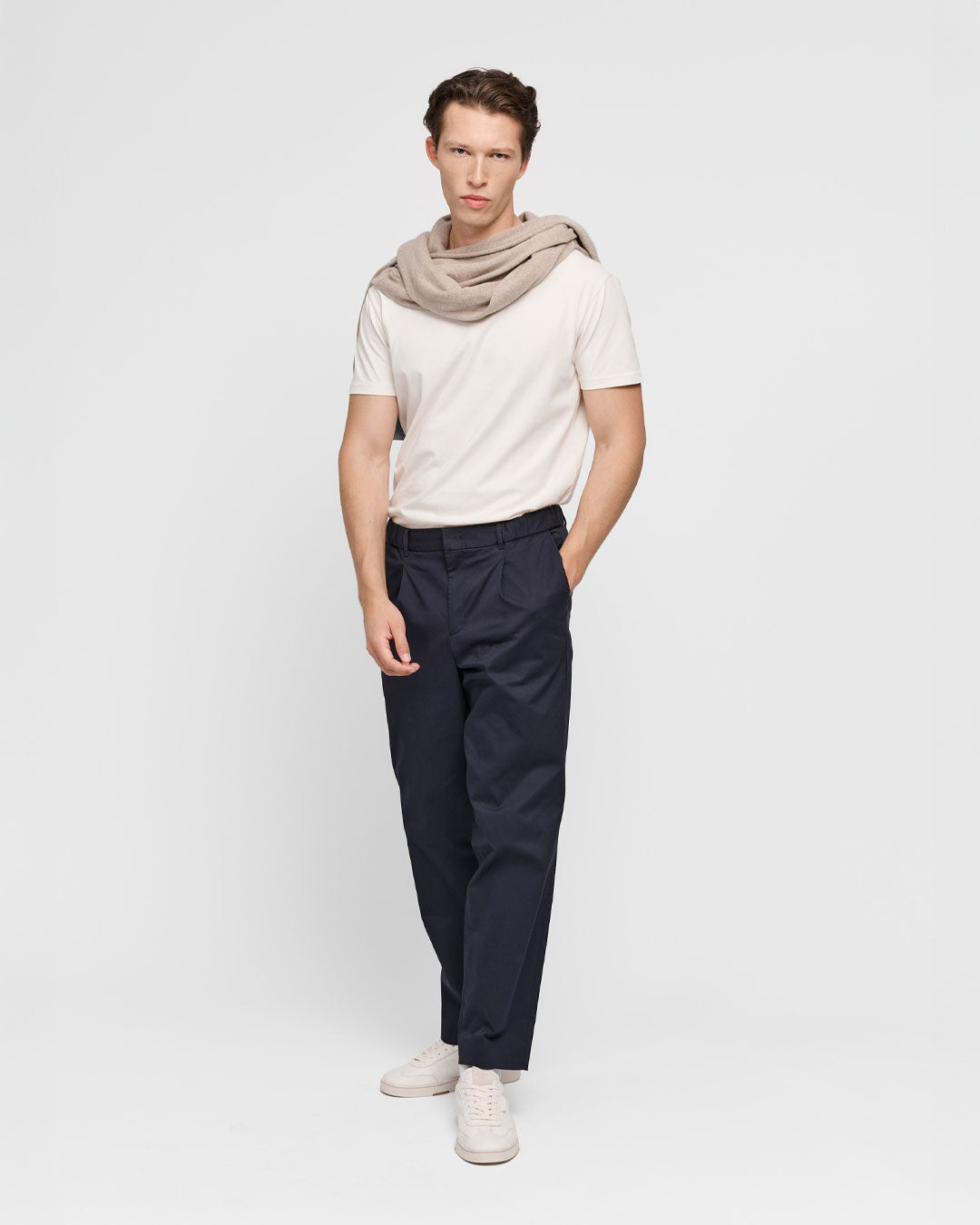 The Relaxed Chino - Navy