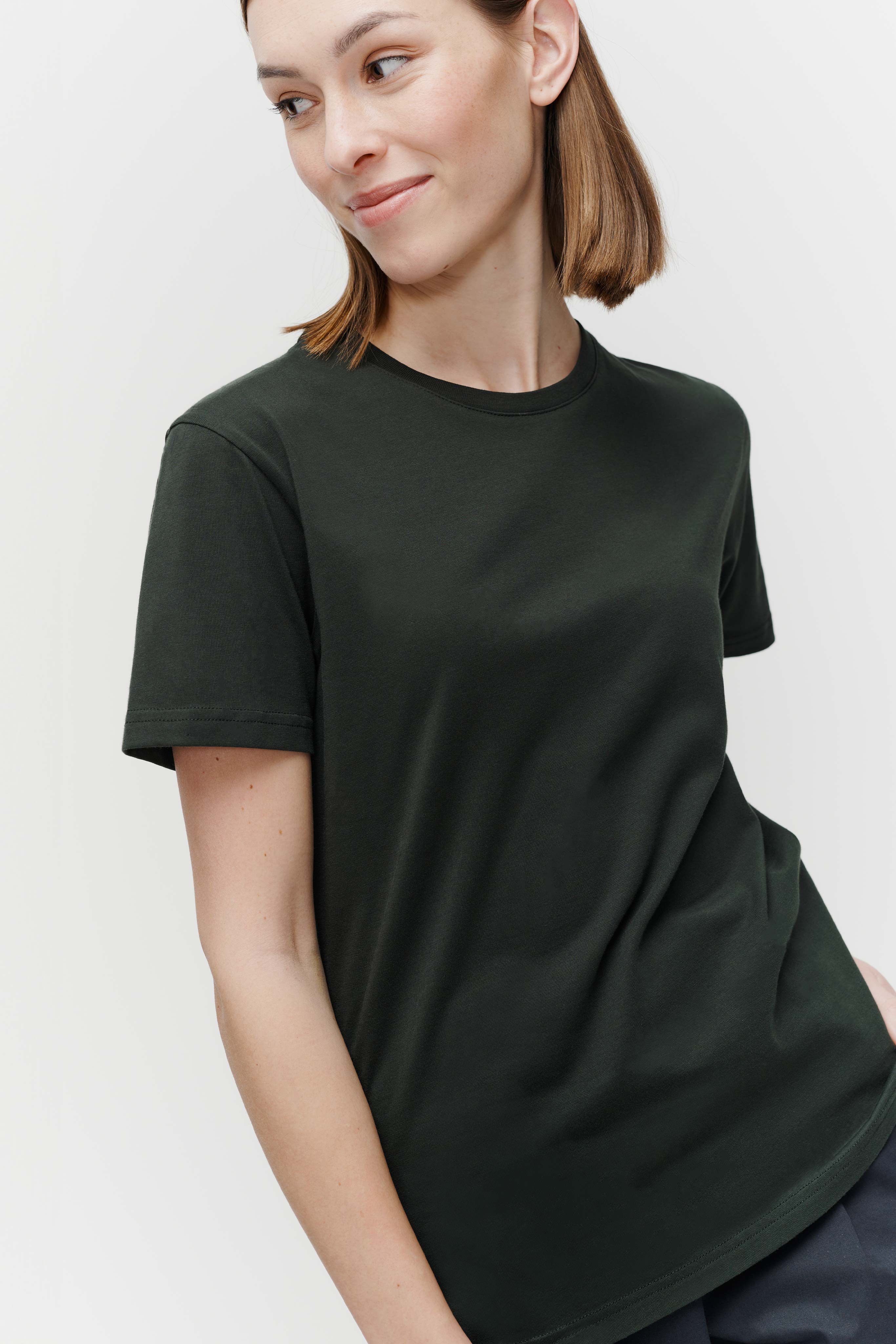 The Boyfriend T-Shirt for Women in Dark Green | 100% Cotton The Boyfriend T-Shirt for Women in Dark Green | 100% Cotton