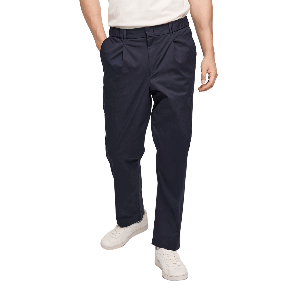 The Relaxed Chino for Men in Navy | Wide Fit, Luxury Cotton
