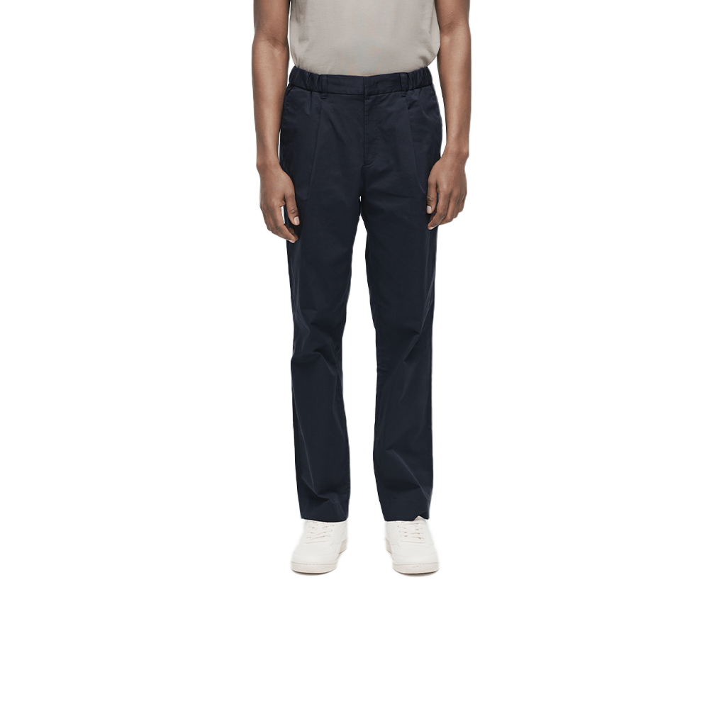 The Relaxed Chino for Men in Navy | Wide Fit, Luxury Cotton